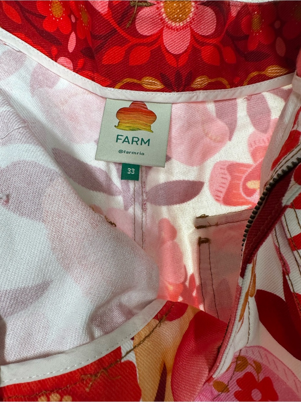 FARM Rio White Denim Shorts with Red Floral Print NWOT! - Picture 16 of 16
